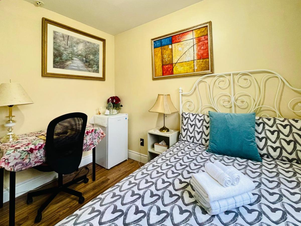 Perfect Home-Private Washrooms,Free Parking,High Speed Net Toronto Esterno foto