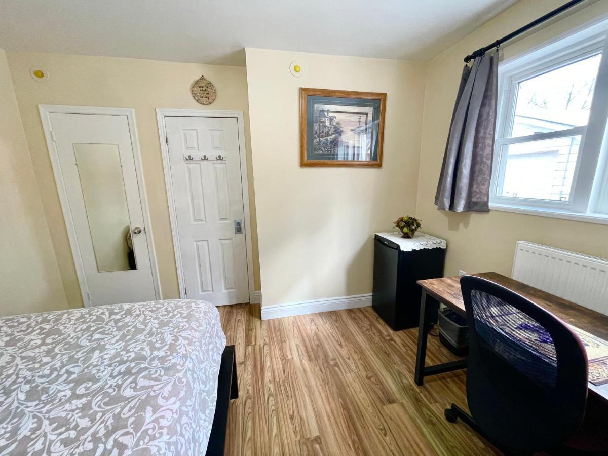 Perfect Home-Private Washrooms,Free Parking,High Speed Net Toronto Esterno foto